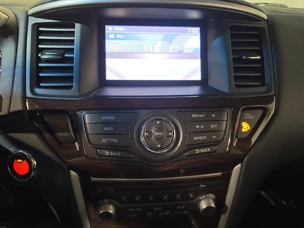 2015 Nissan Pathfinder - $10,090