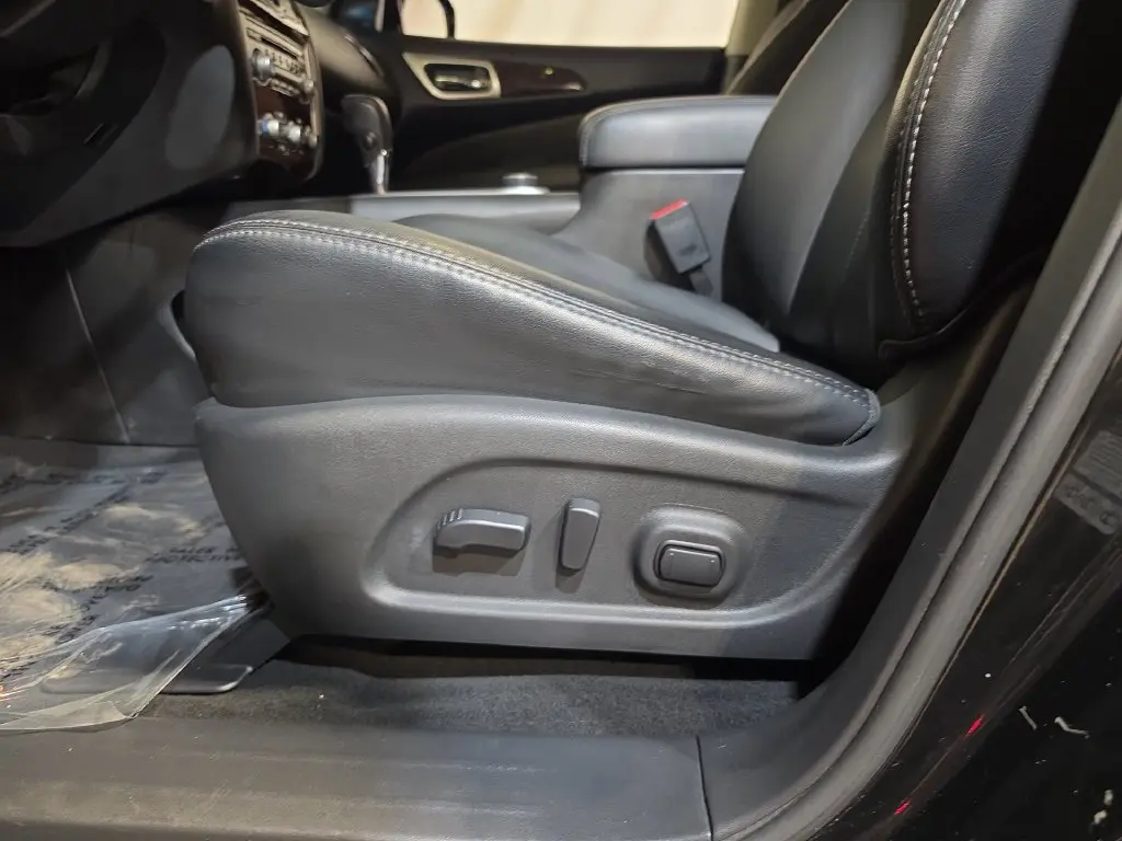 2015 Nissan Pathfinder - $10,090