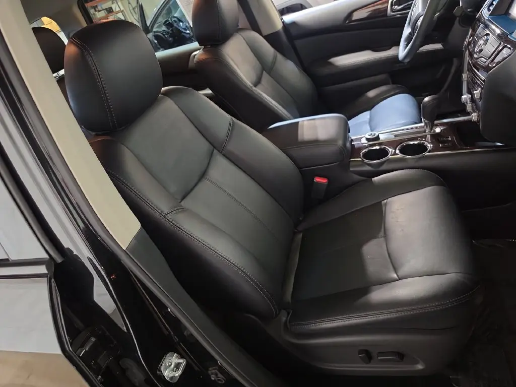 2015 Nissan Pathfinder - $10,090