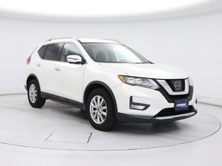 2017 Nissan Rogue with Pearl White Exterior
