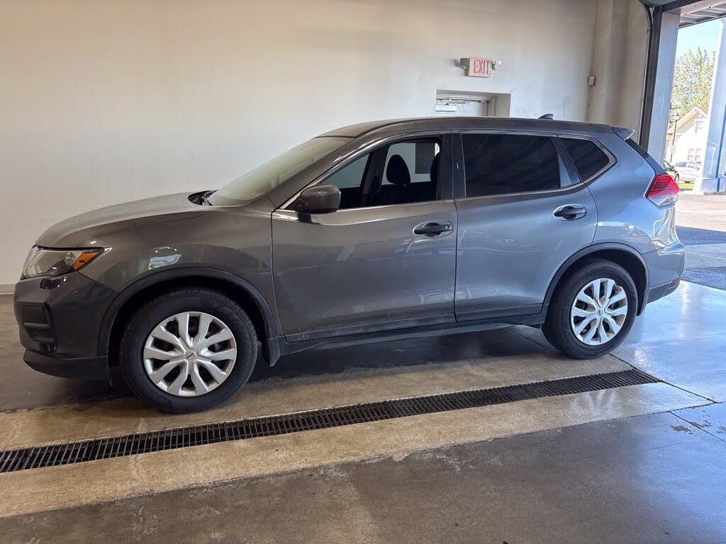 2017 Nissan Rogue - $10,711