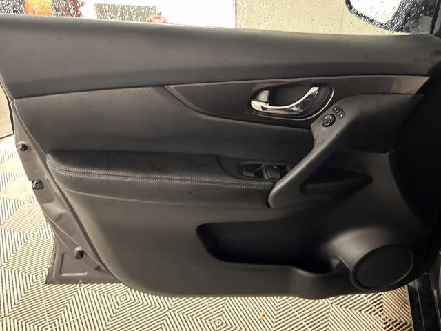 2019 Nissan Rogue - $10,901
