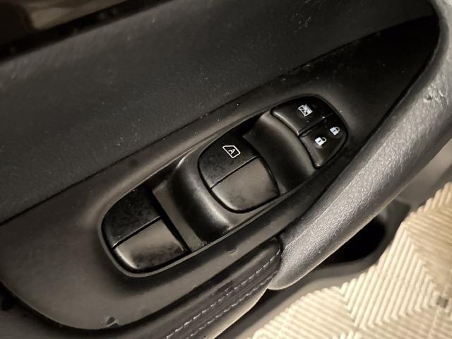 2019 Nissan Rogue - $10,901