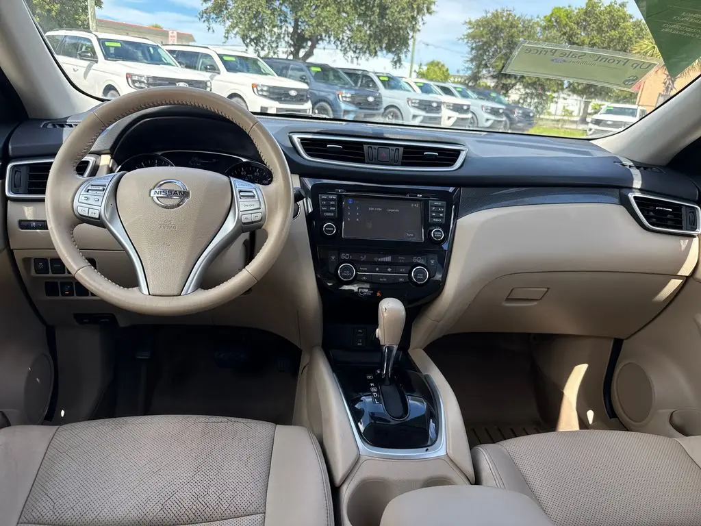 2014 Nissan Rogue - $10,900