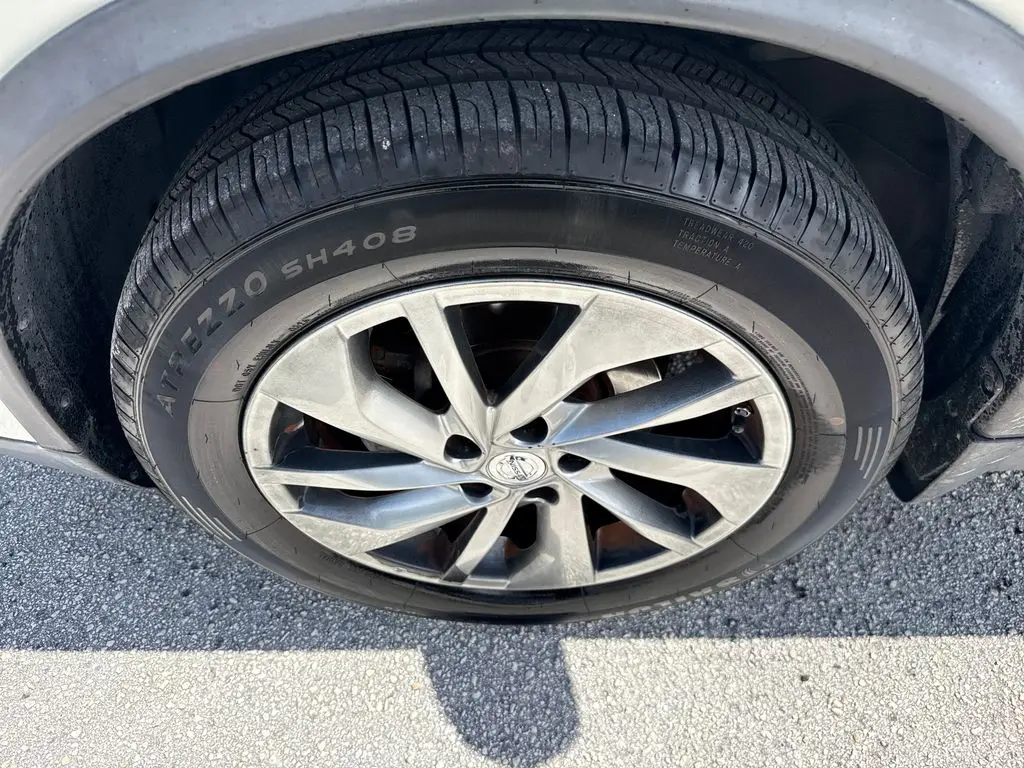 2014 Nissan Rogue - $10,900