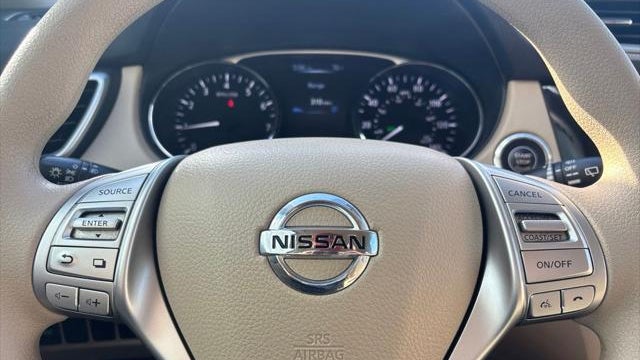 2015 Nissan Rogue S