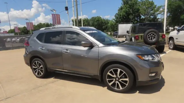 2020 Nissan Rogue S