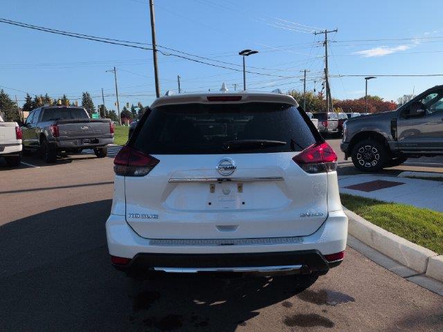 2018 Nissan Rogue - $14,304