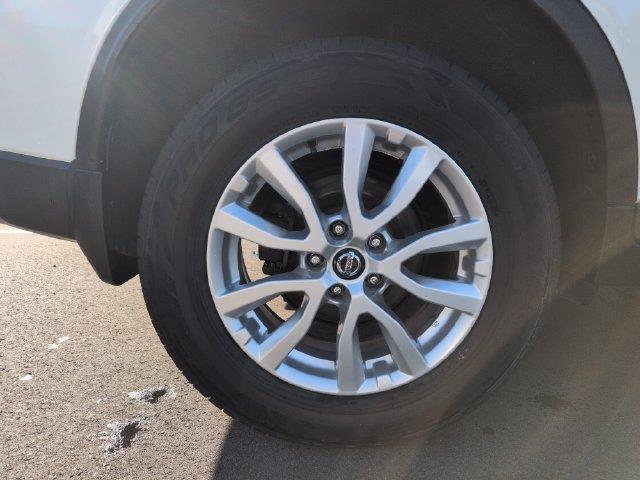 2018 Nissan Rogue - $14,304