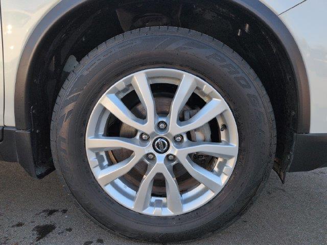 2018 Nissan Rogue - $14,304