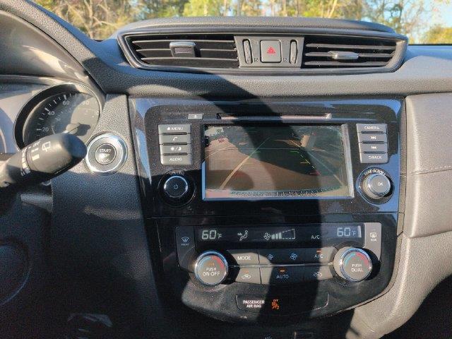 2018 Nissan Rogue - $14,304