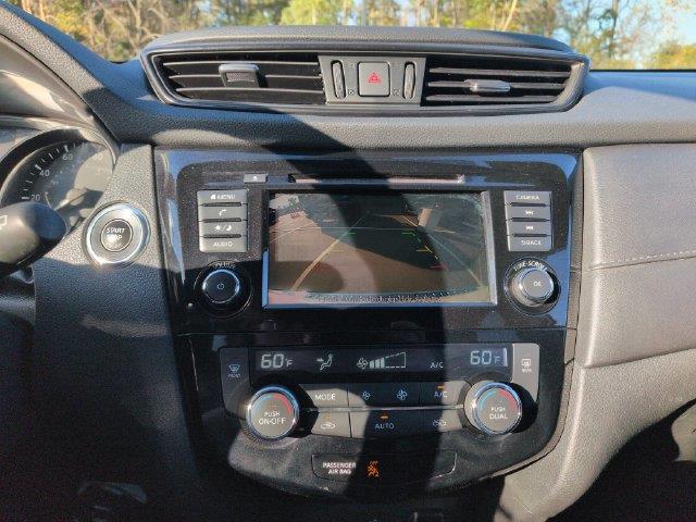 2018 Nissan Rogue - $14,304