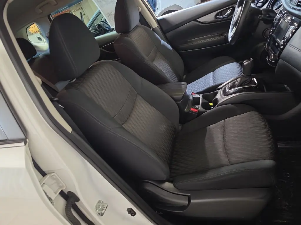 2019 Nissan Rogue - $15,451
