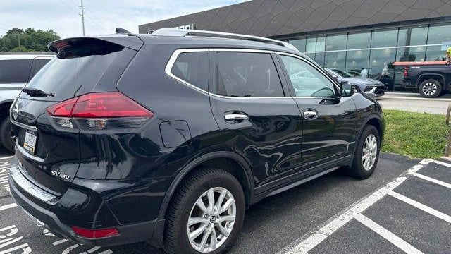 2018 Nissan Rogue SV