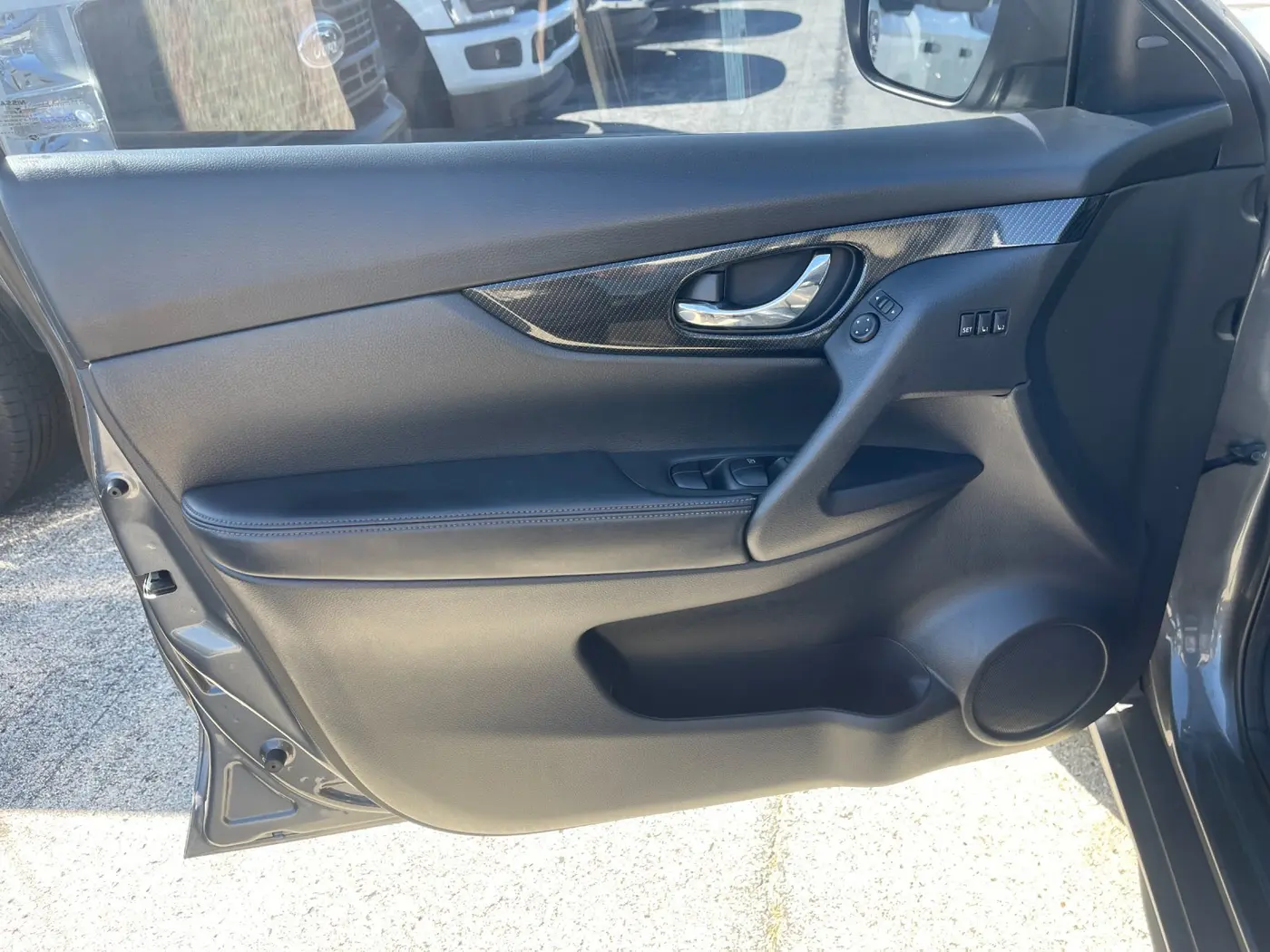 2019 Nissan Rogue - $15,586