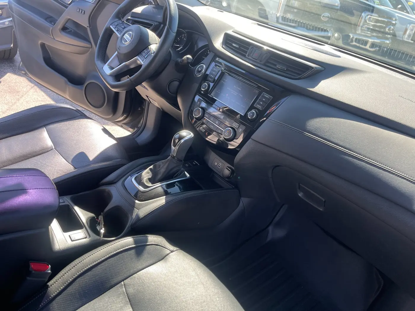 2019 Nissan Rogue - $15,586