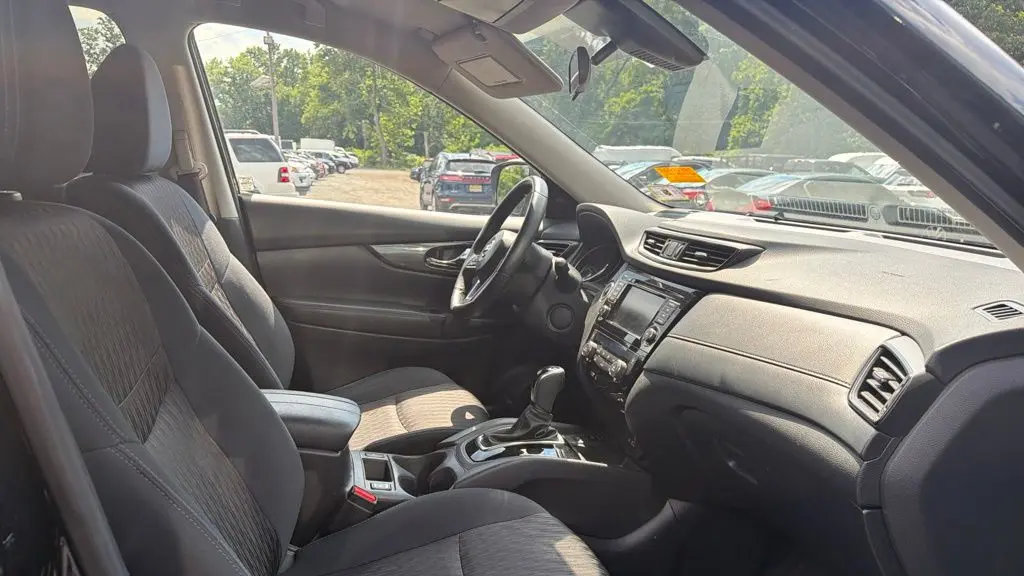 2019 Nissan Rogue S