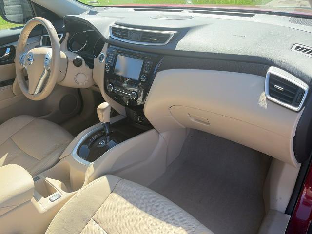 2015 Nissan Rogue - $15,000