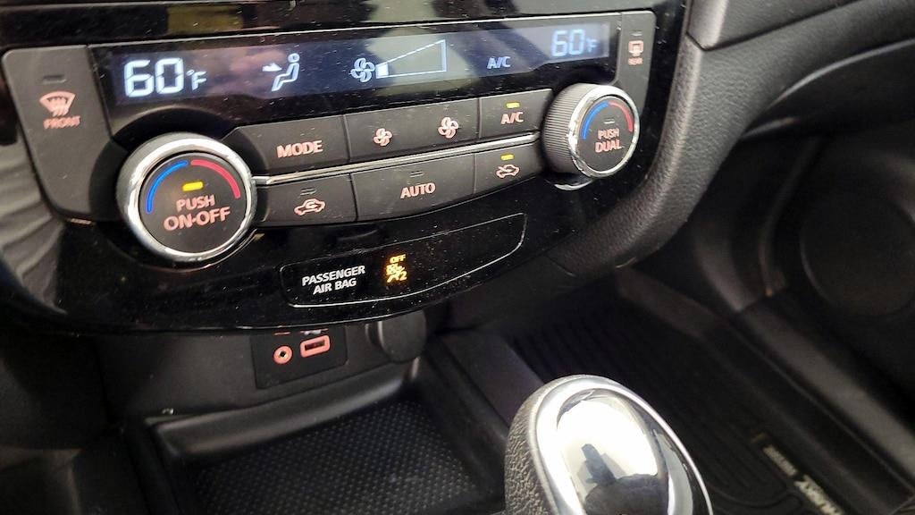 2019 Nissan Rogue S