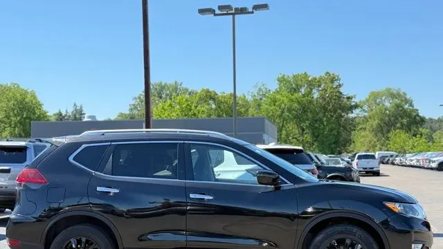 2019 Nissan Rogue S
