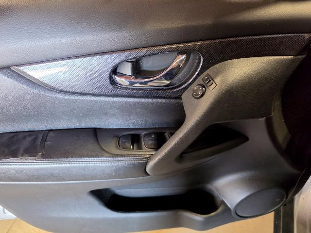 2015 Nissan Rogue - $12,274