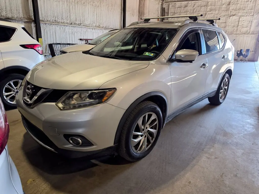 2015 Nissan Rogue - $12,274