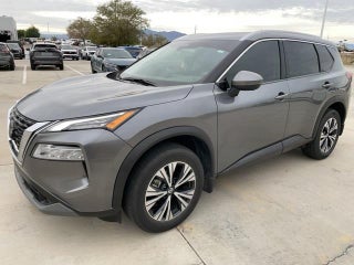 2021 Nissan Rogue with Gun Metallic Exterior