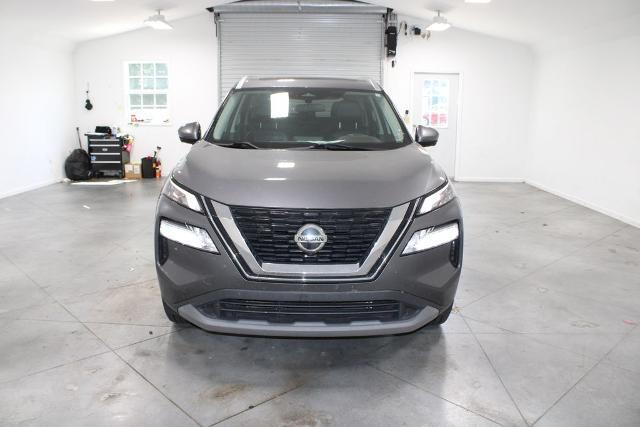 2021 Nissan Rogue SV — photo 1 of 12