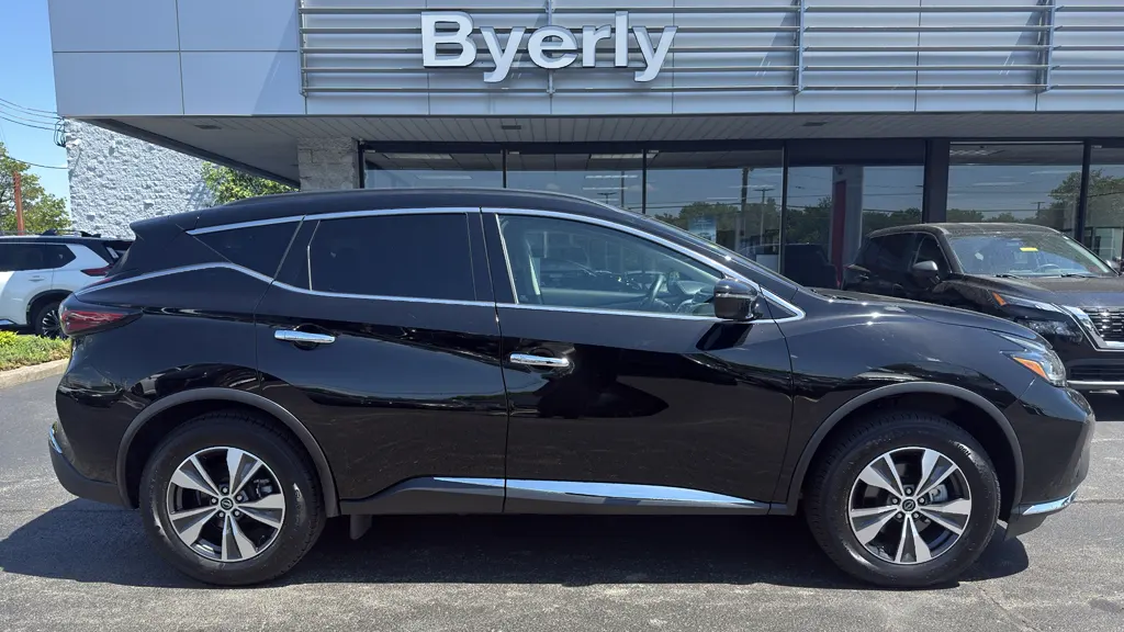 2023 Nissan Murano SV