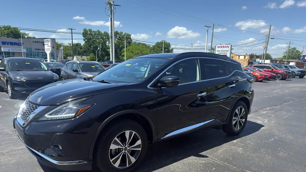 2023 Nissan Murano SV