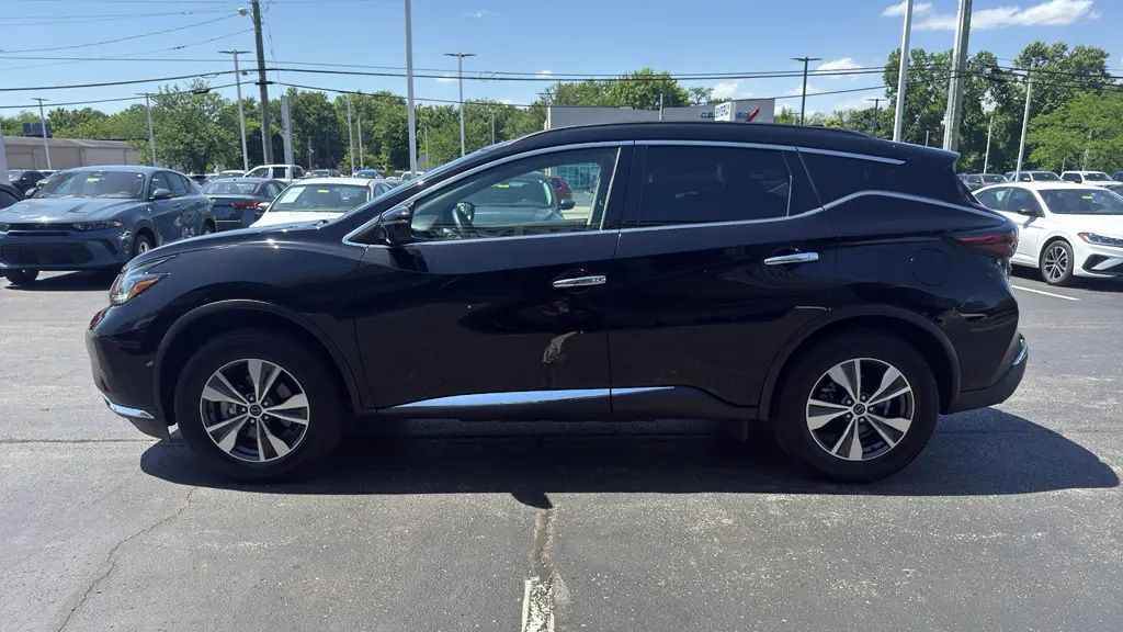 2023 Nissan Murano SV