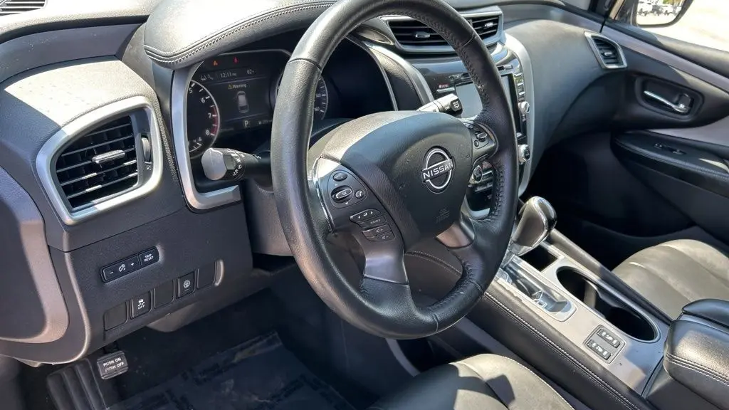 2023 Nissan Murano SV
