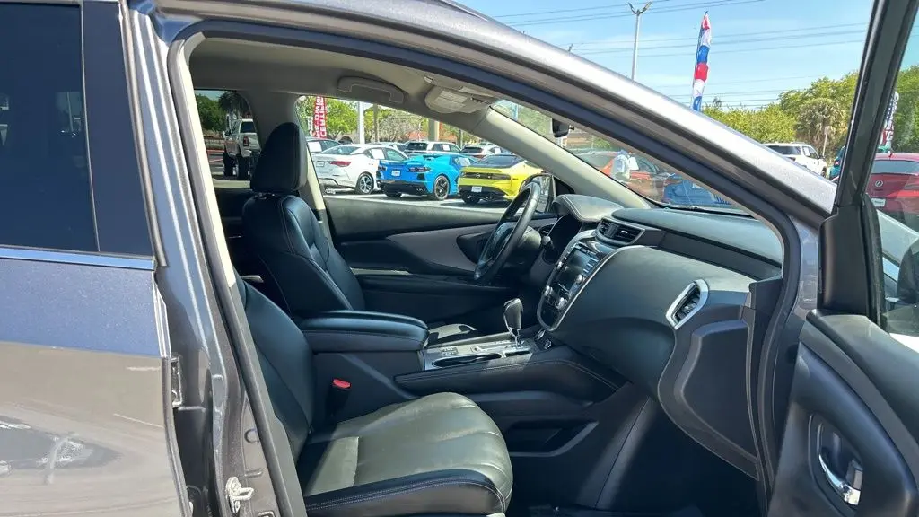 2023 Nissan Murano SV