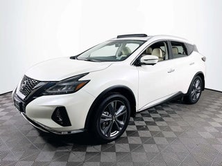 2024 Nissan Murano with Pearl White Tricoat Exterior