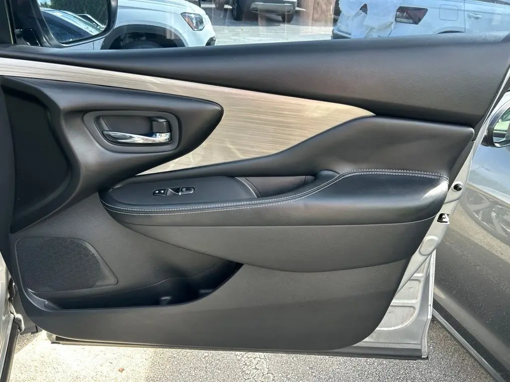 2016 Nissan Murano - $9,943
