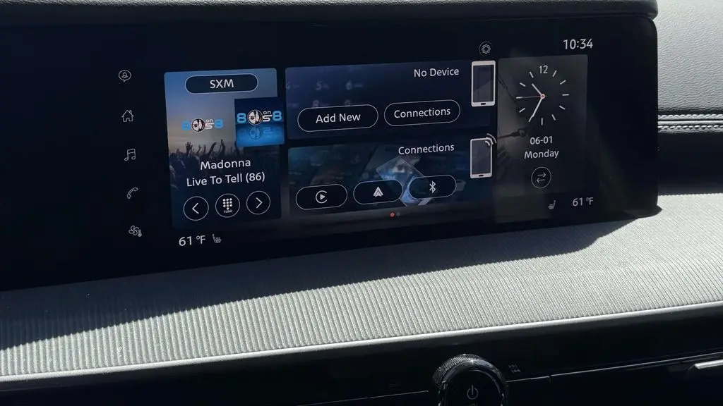 2025 Nissan Murano SV