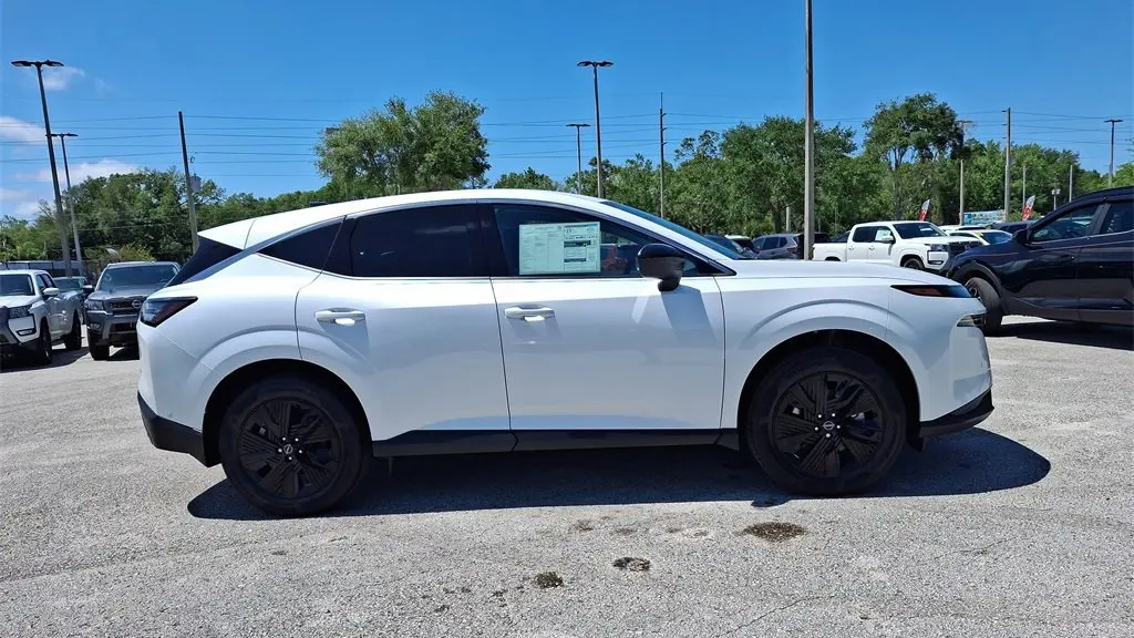 2025 Nissan Murano SV