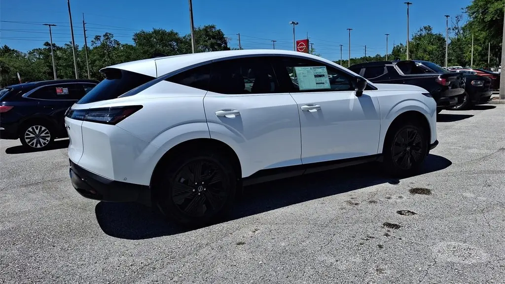 2025 Nissan Murano SV