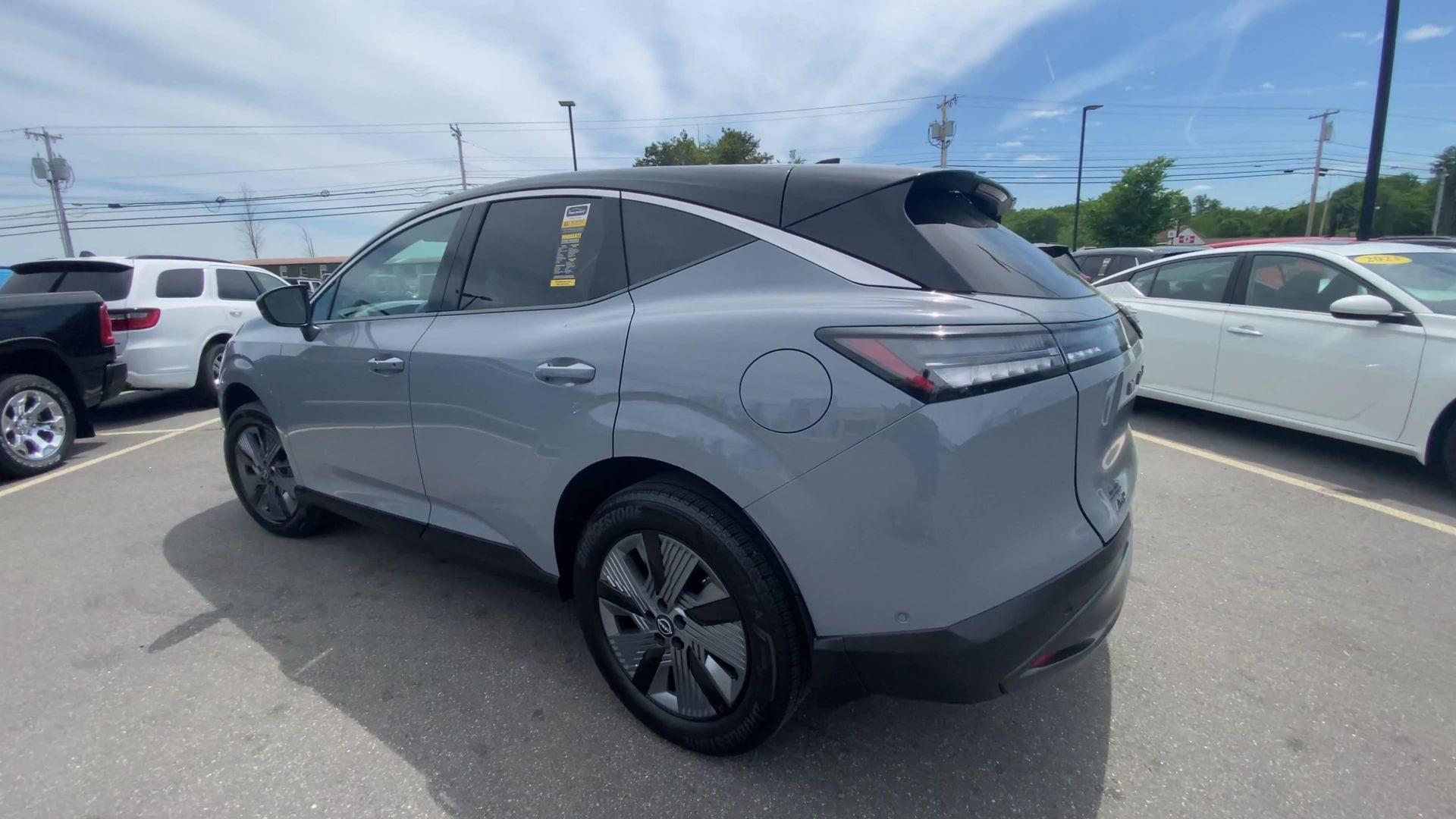 2025 Nissan Murano SL