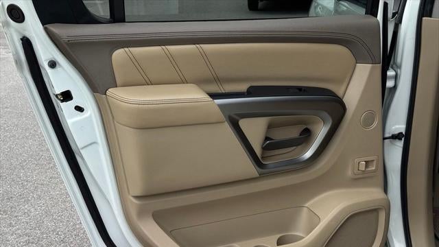 2015 Nissan Armada Platinum