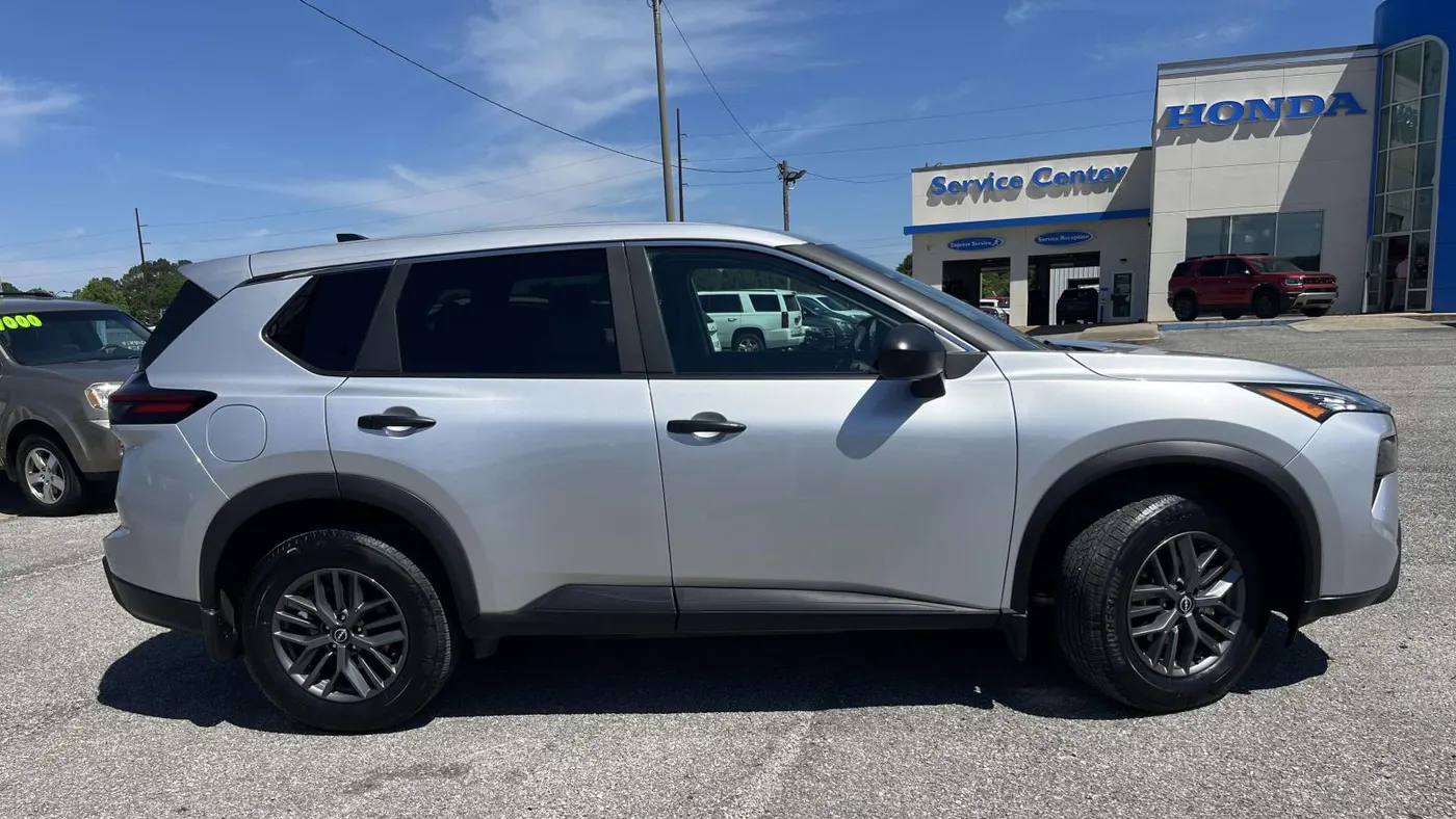 2025 Nissan Rogue S