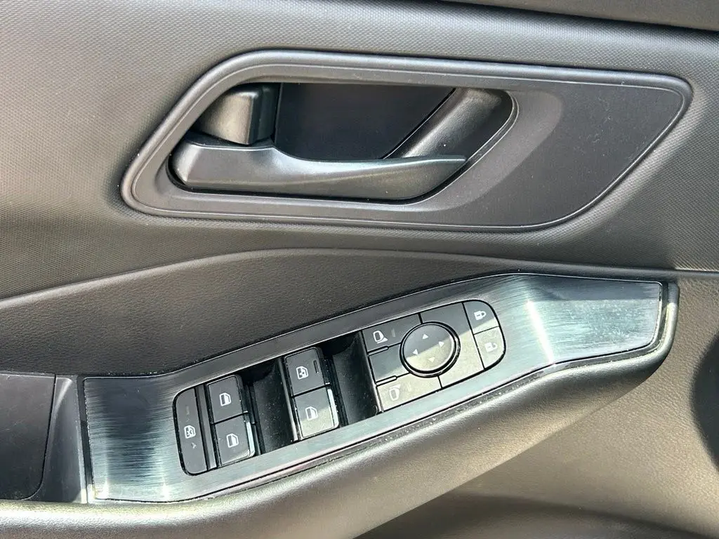 2024 Nissan Rogue - $19,104