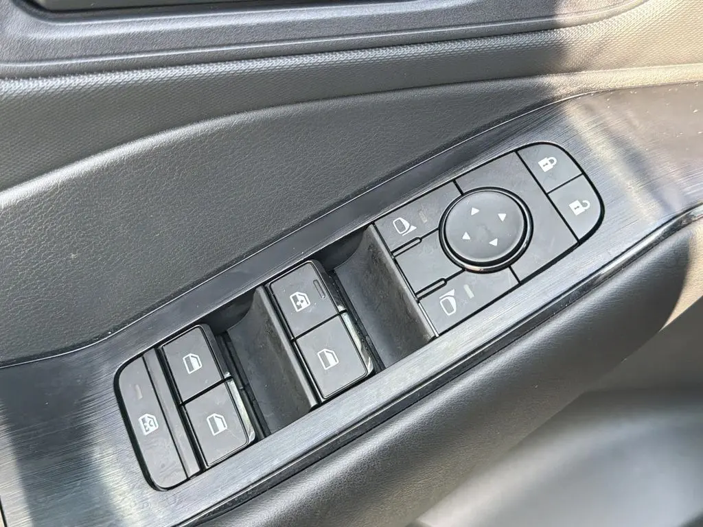 2026 Nissan Rogue - $27,999