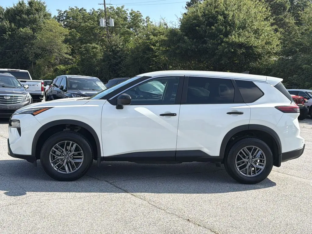 2026 Nissan Rogue - $27,999