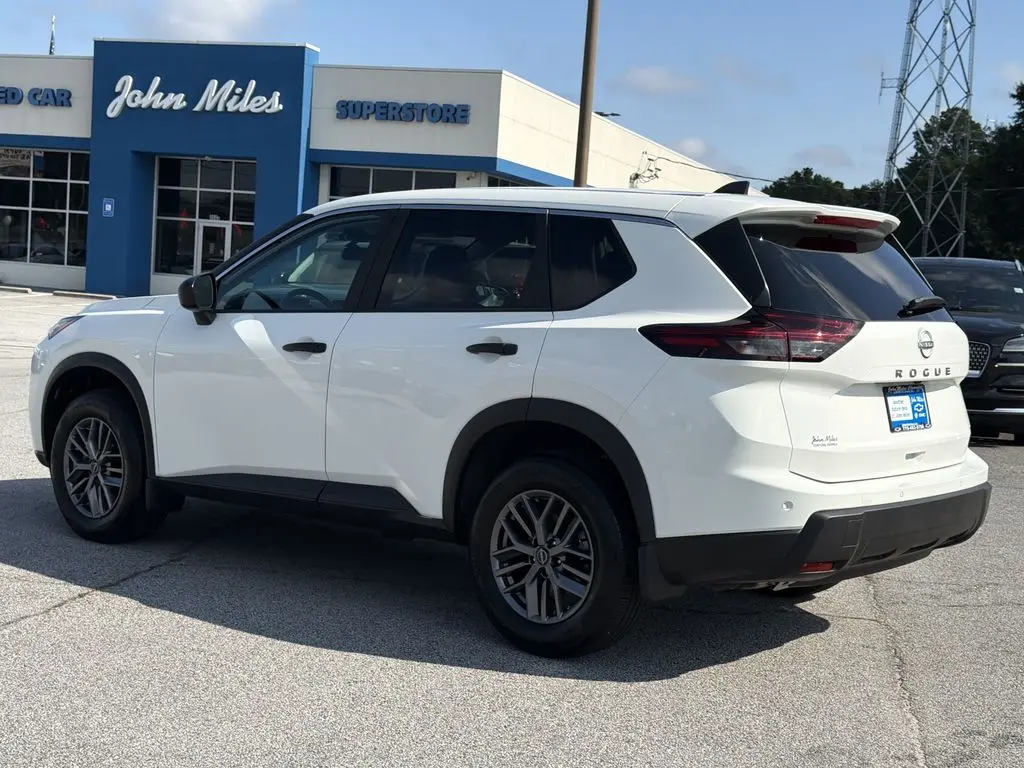 2026 Nissan Rogue - $27,999