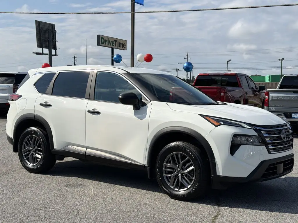 2026 Nissan Rogue - $27,999