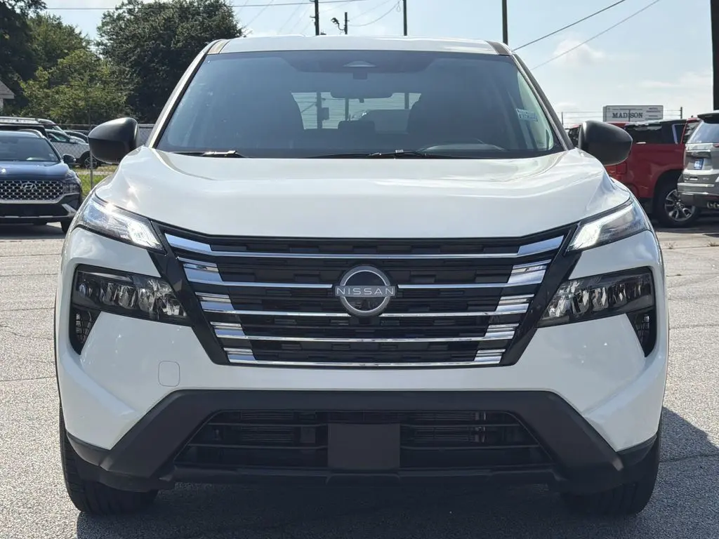 2026 Nissan Rogue - $27,999