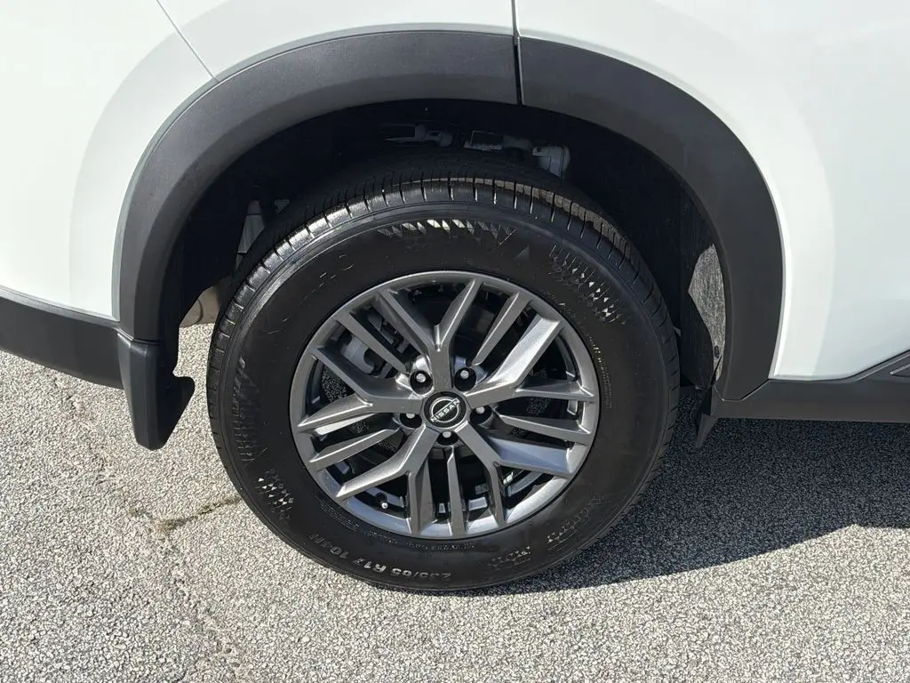 2026 Nissan Rogue - $27,999