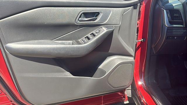 2025 Nissan Rogue S