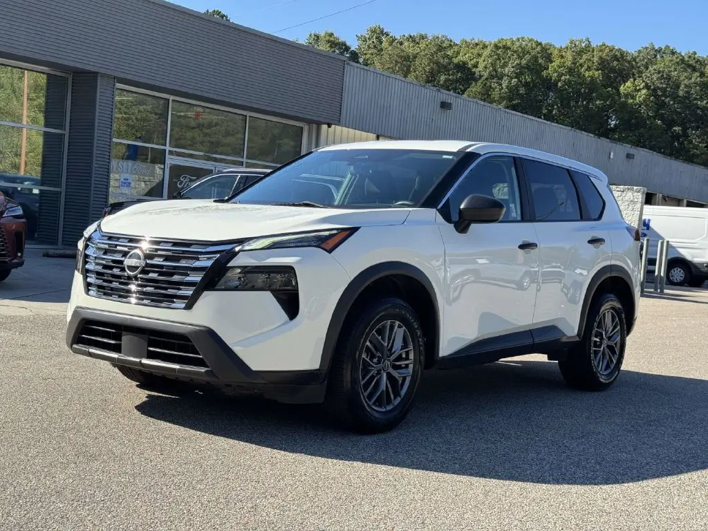 2024 Nissan Rogue - $19,250